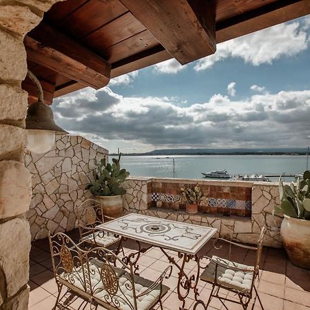 مبيت وإفطار سيراكوزا Palazzo Giunta - Porta Marina Ortigia المظهر الخارجي الصورة
