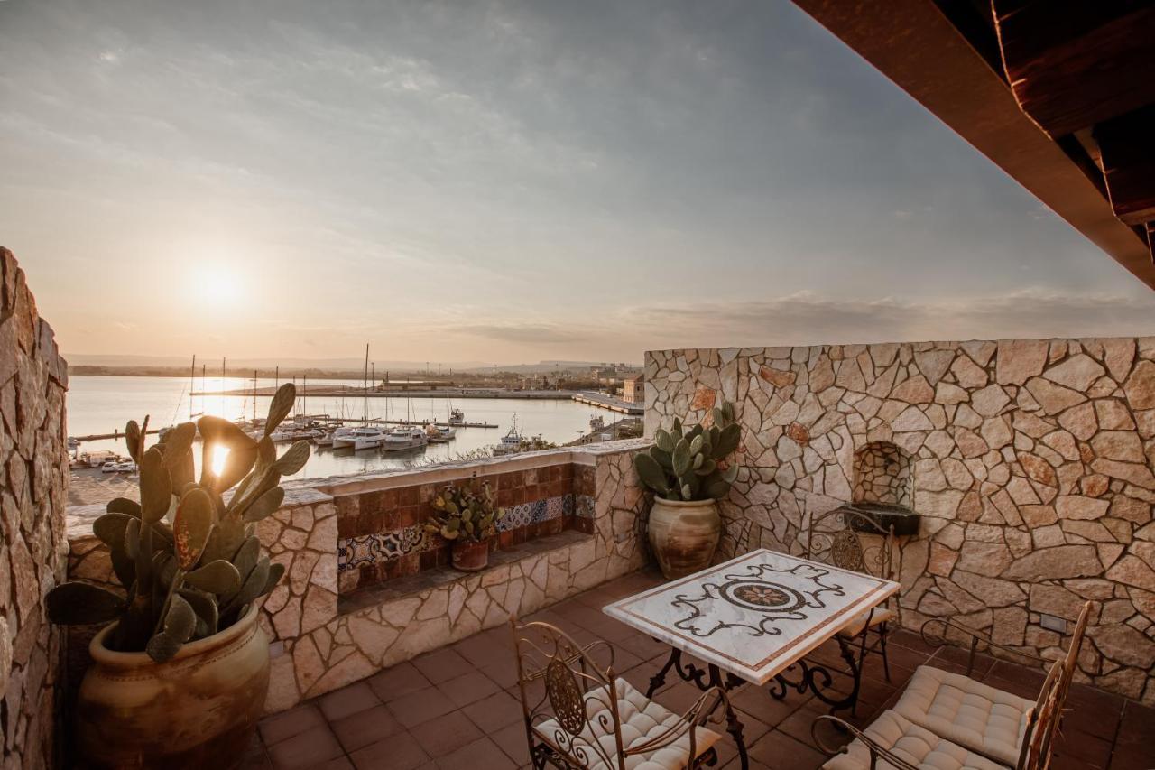 مبيت وإفطار سيراكوزا Palazzo Giunta - Porta Marina Ortigia المظهر الخارجي الصورة
