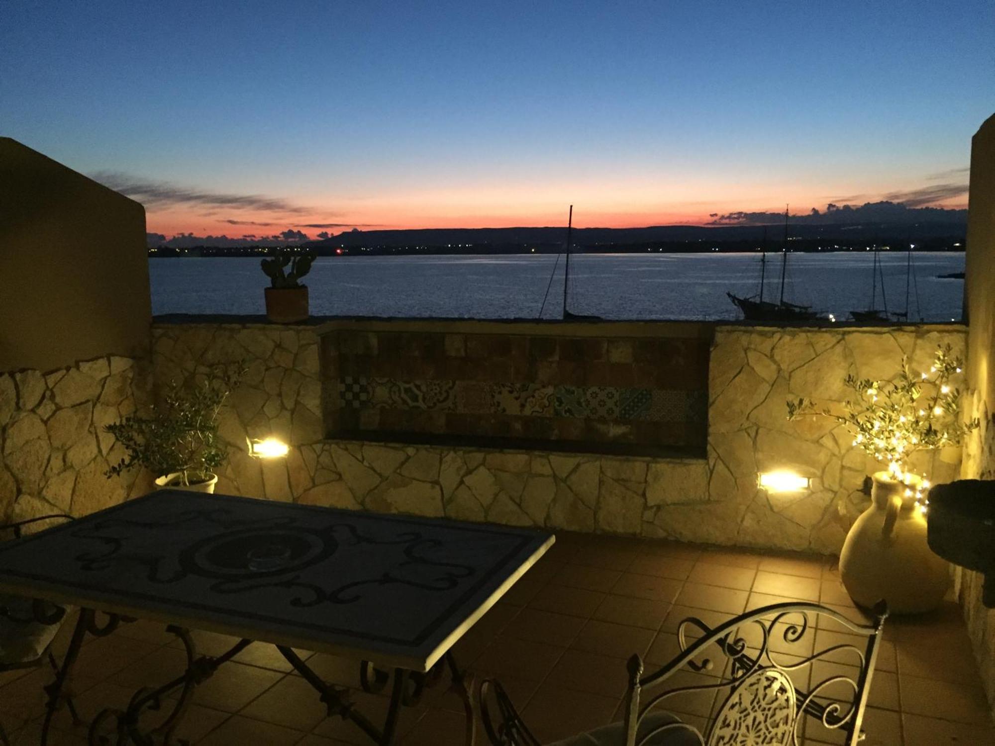 مبيت وإفطار سيراكوزا Palazzo Giunta - Porta Marina Ortigia المظهر الخارجي الصورة