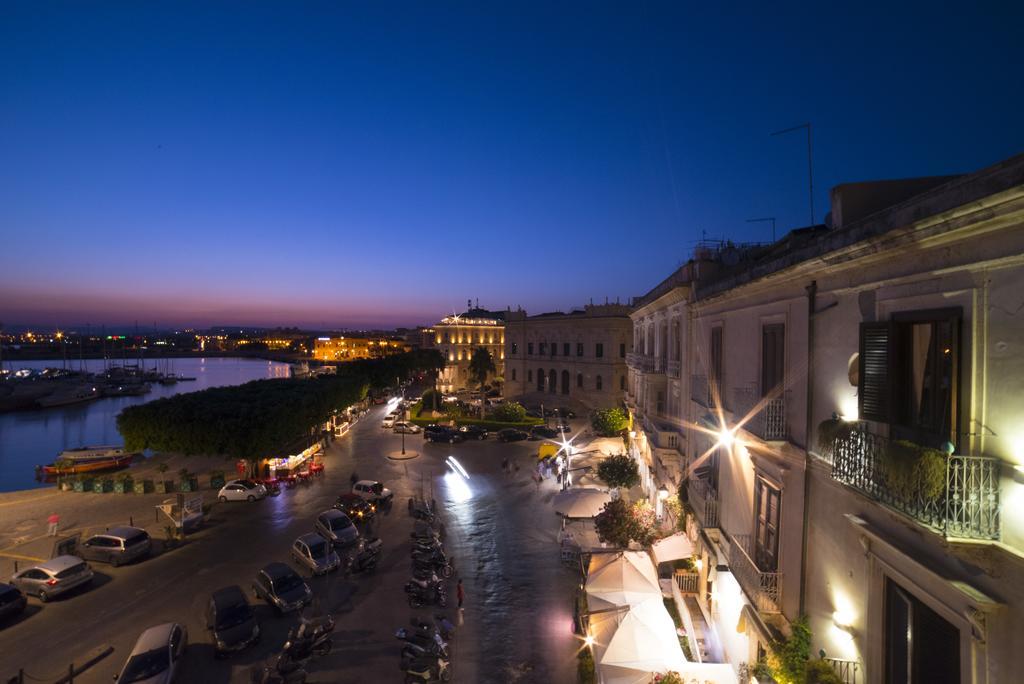 مبيت وإفطار سيراكوزا Palazzo Giunta - Porta Marina Ortigia المظهر الخارجي الصورة