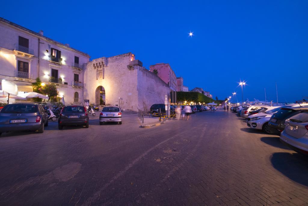 مبيت وإفطار سيراكوزا Palazzo Giunta - Porta Marina Ortigia المظهر الخارجي الصورة